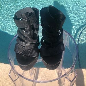 Pedro Garcia Black Wedge